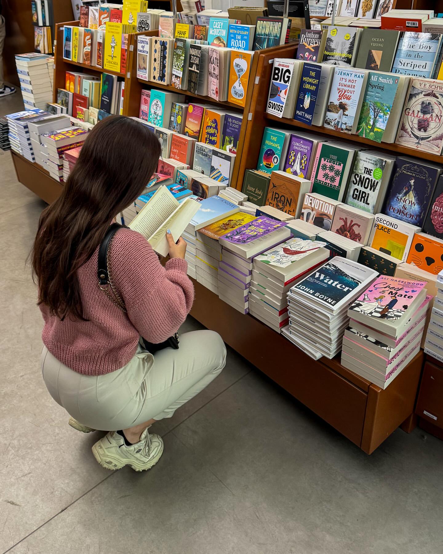 Confie nestes 7 booktokers portugueses e leve um destes livros na mala de viagem para as férias de verão