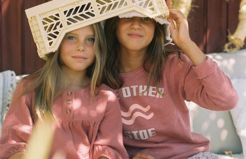 A nova coleção da Maria Gorda dá mais vida e cor ao inverno dos miúdos. Veja as peças (a partir de 11,50€)