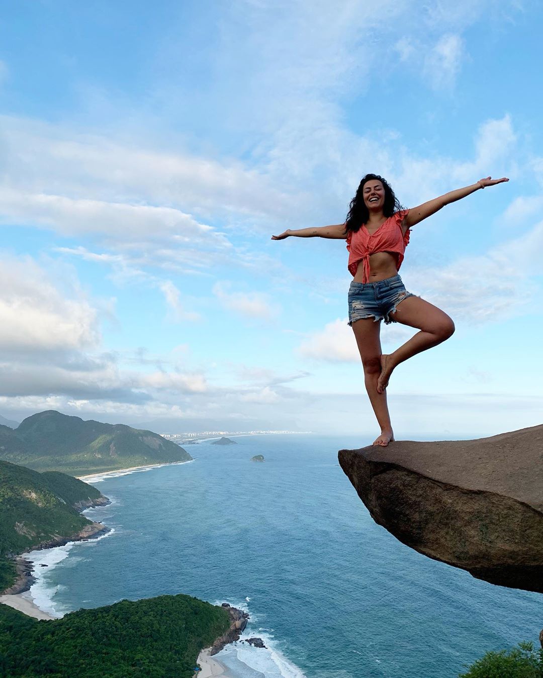 Sofia Ribeiro faz publicação inspiradora: “Ser mulher é ser tudo! É ser casa, mãe, é ser asas, é ser mundo”