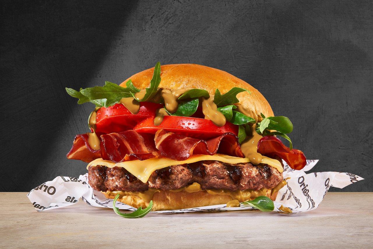 O Burger King tem um novo hambúrguer que vai fazer os amantes de carne suarem do bigode