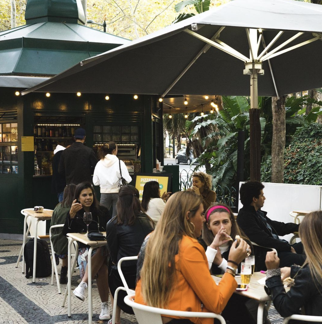 Câmara de Lisboa proíbe esplanadas da Avenida da Liberdade de transmitir jogos do Euro 2020