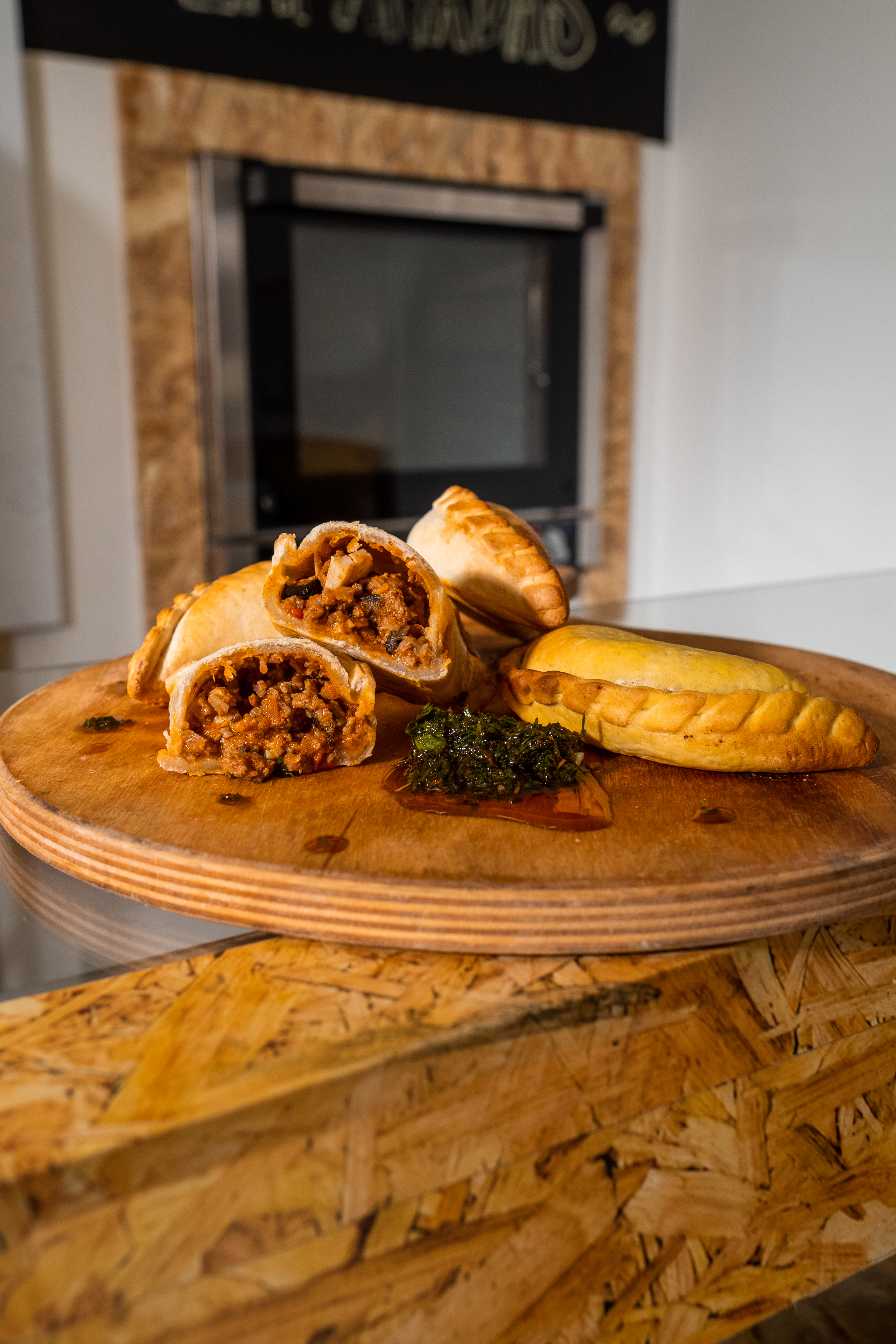 O que fazer a seguir ao teletrabalho? Comer uma empanada de imperial na mão — e com promoções