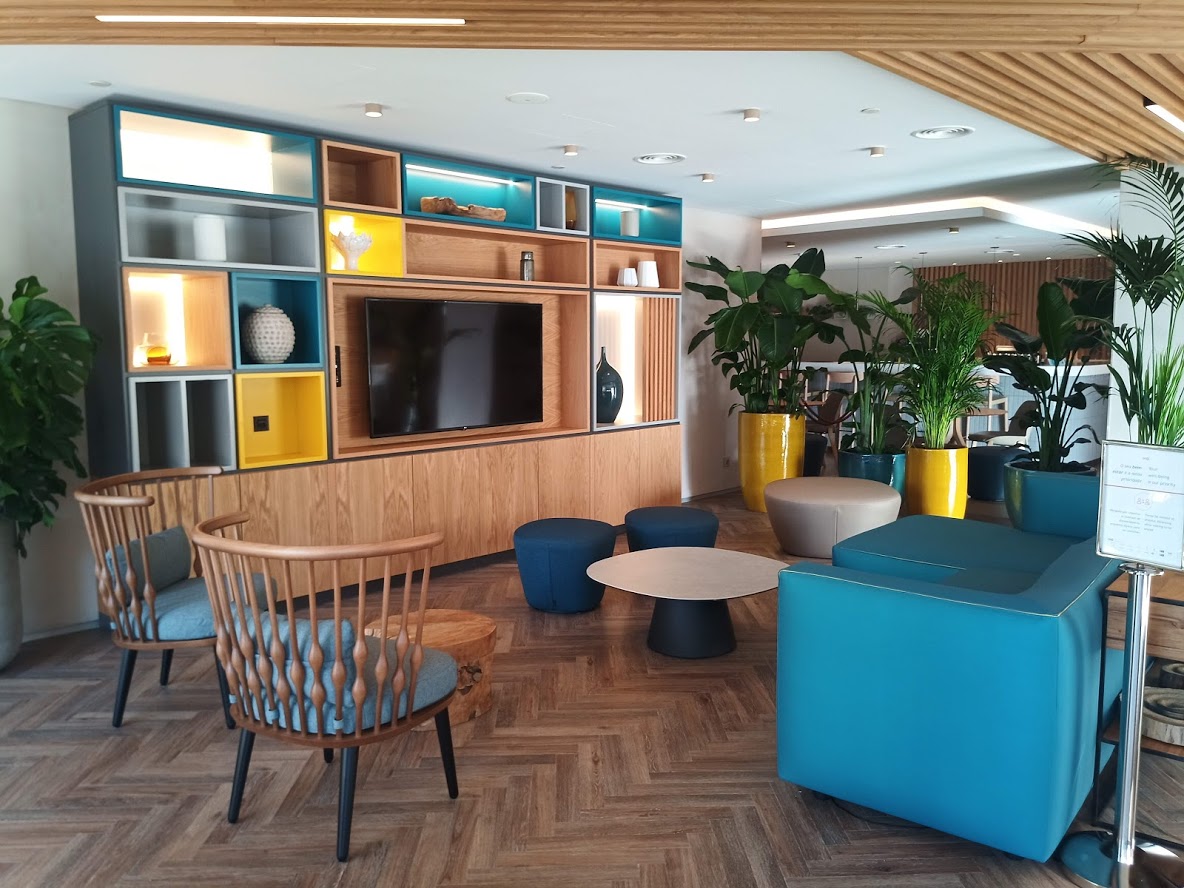 Neste hotel não paga para teletrabalhar e até pode estar a comer a toda a hora