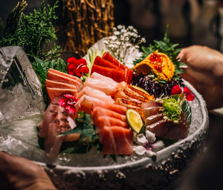 Só vai pagar praticamente metade da conta nos restaurantes de Olivier (e sim, também há descontos no Seen e no Yakuza)