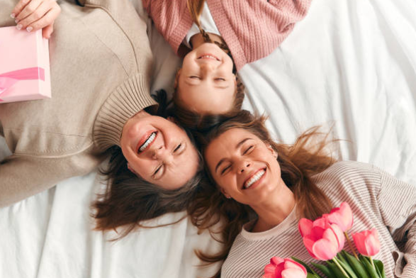 15 sugestões de prendas para o Dia da Mãe até 25€ (com pinta e económicas)