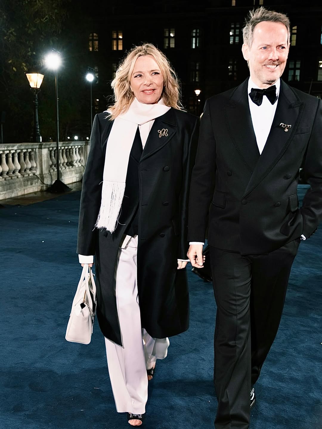 Kim Cattrall casou pela quarta vez aos 69 anos (e só com 12 convidados na festa). Veja as fotos