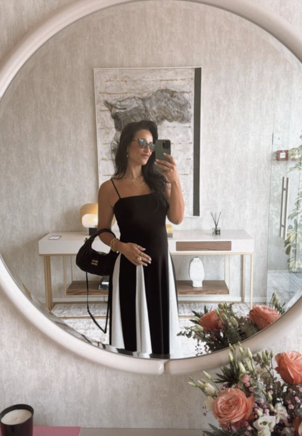 Rita Pereira rendeu-se aos encantos deste vestido de 34€. Dizemos-lhe onde o pode comprar