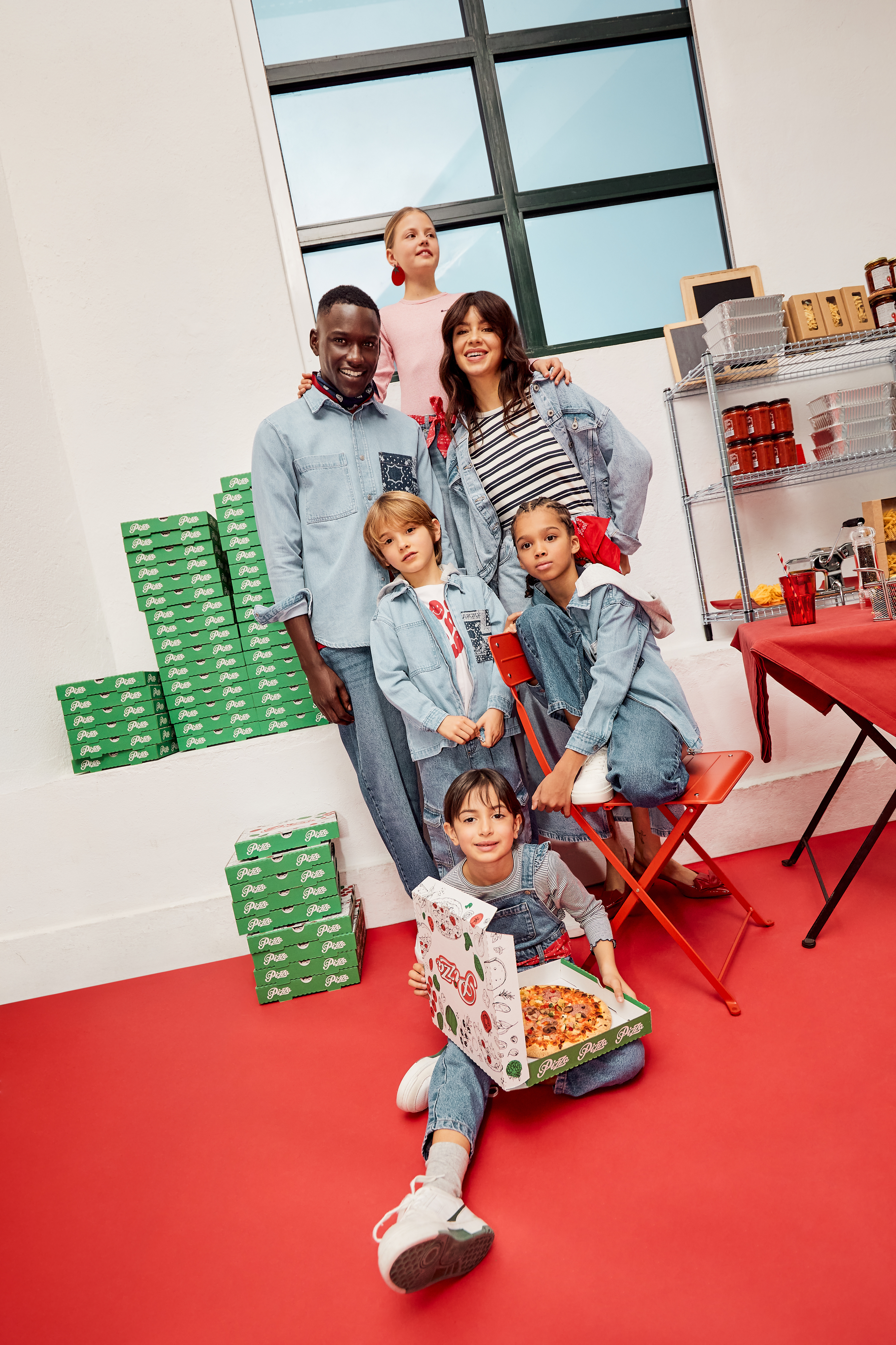 A nova coleção da MO tem ganga para toda a família. 13 peças a não perder de vista (desde 14,99€)