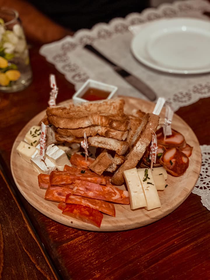 Um restaurante para comer em casa. As tapas do D’Gusta, em Tavira