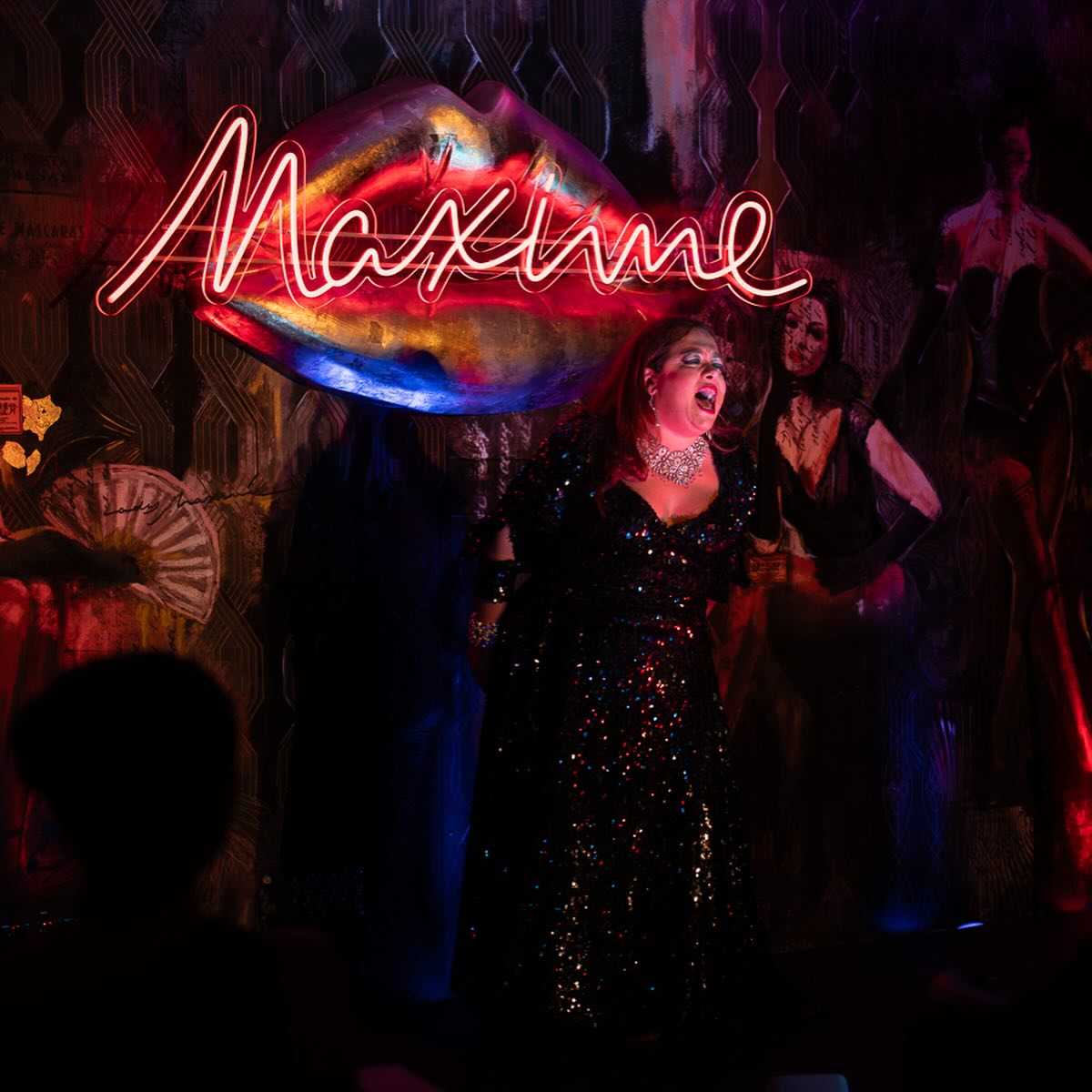 Os jantares mais burlescos de Lisboa são no Maxime. E as mulheres vão brilhar em Março — veja aqui