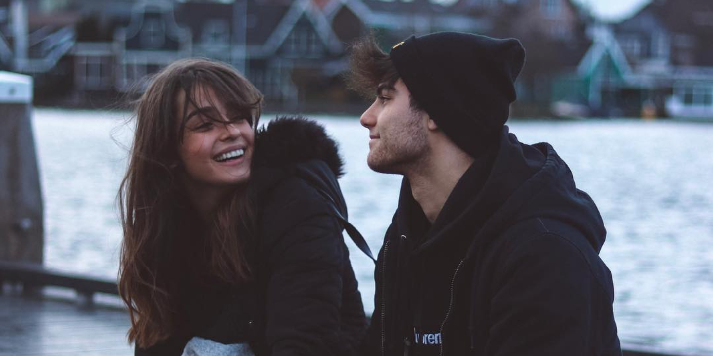 Youtubers adorados pelos adolescentes Angie Costa e Windoh estão separados: “O amor não acabou”