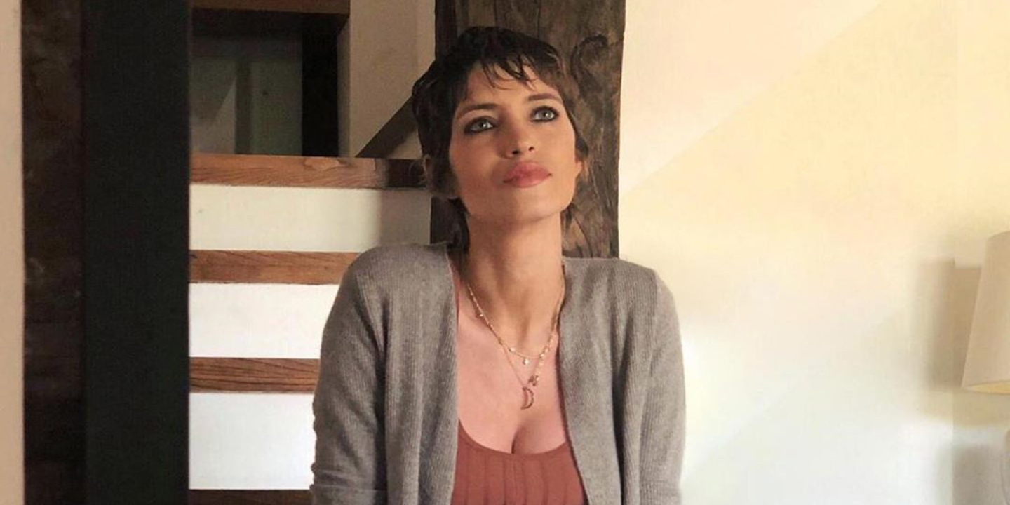 Sara Carbonero mudou radicalmente de visual. Veja como ficou com o cabelo curto