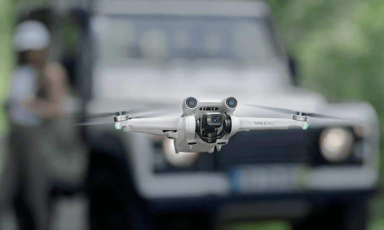 DJI Mini 4 Pro pode chegar em breve com melhorias na deteção de obstáculos e transmissão de vídeo