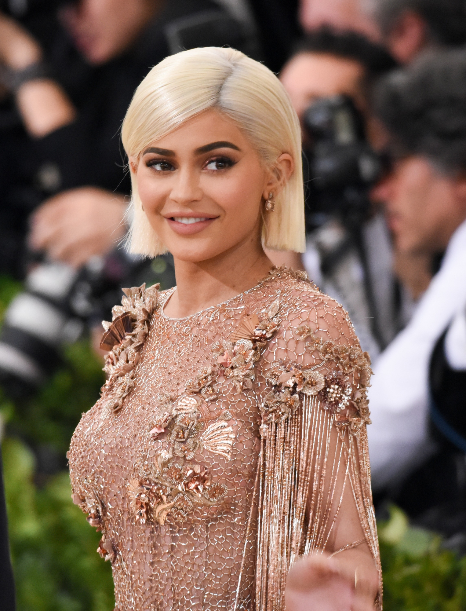 Jovem de 12 anos fez o desafio dos lábios de Kylie Jenner. A experiência não correu bem