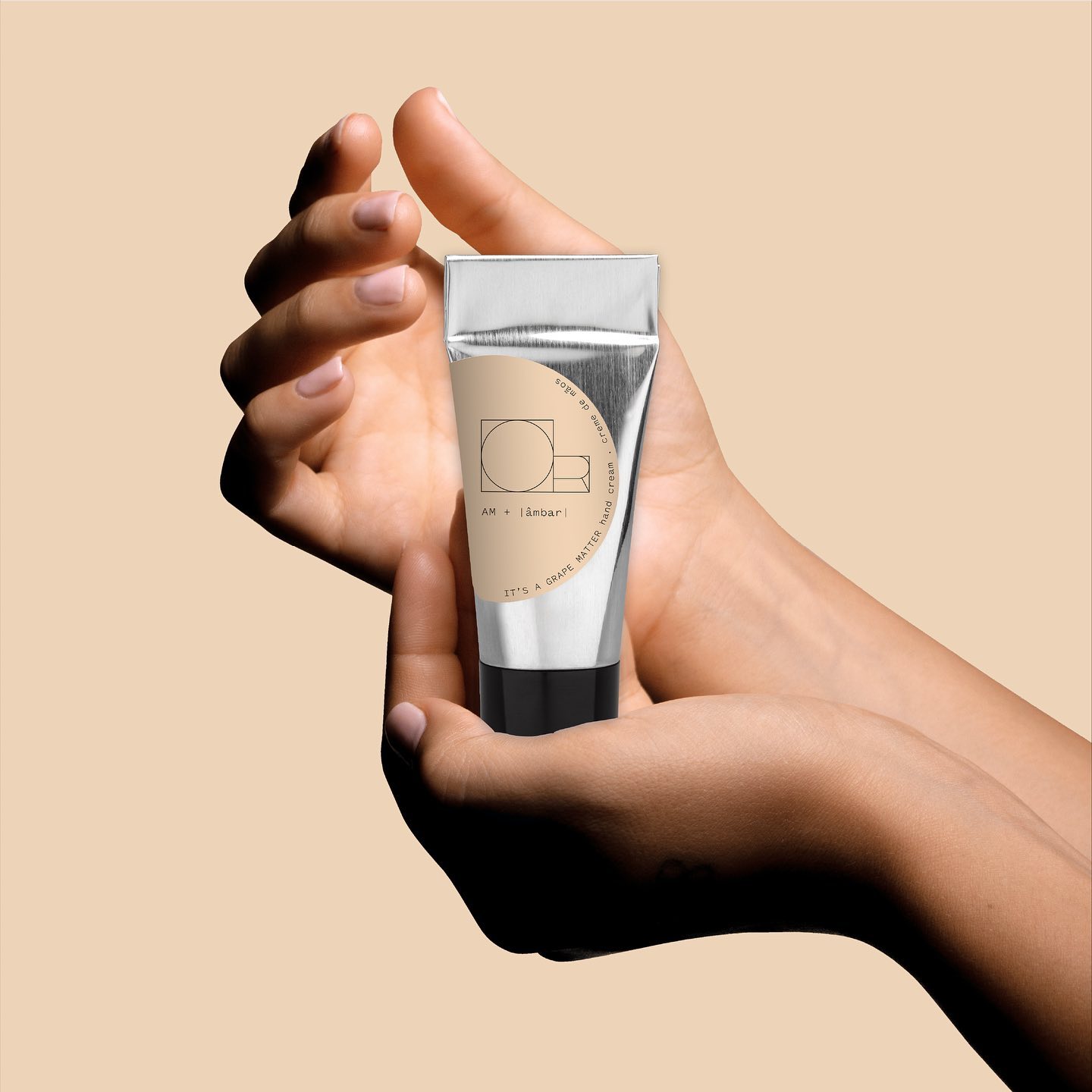 Que a Adega Mayor produz vinho e azeite, já sabia. E cremes? Conheça a nova linha de skincare