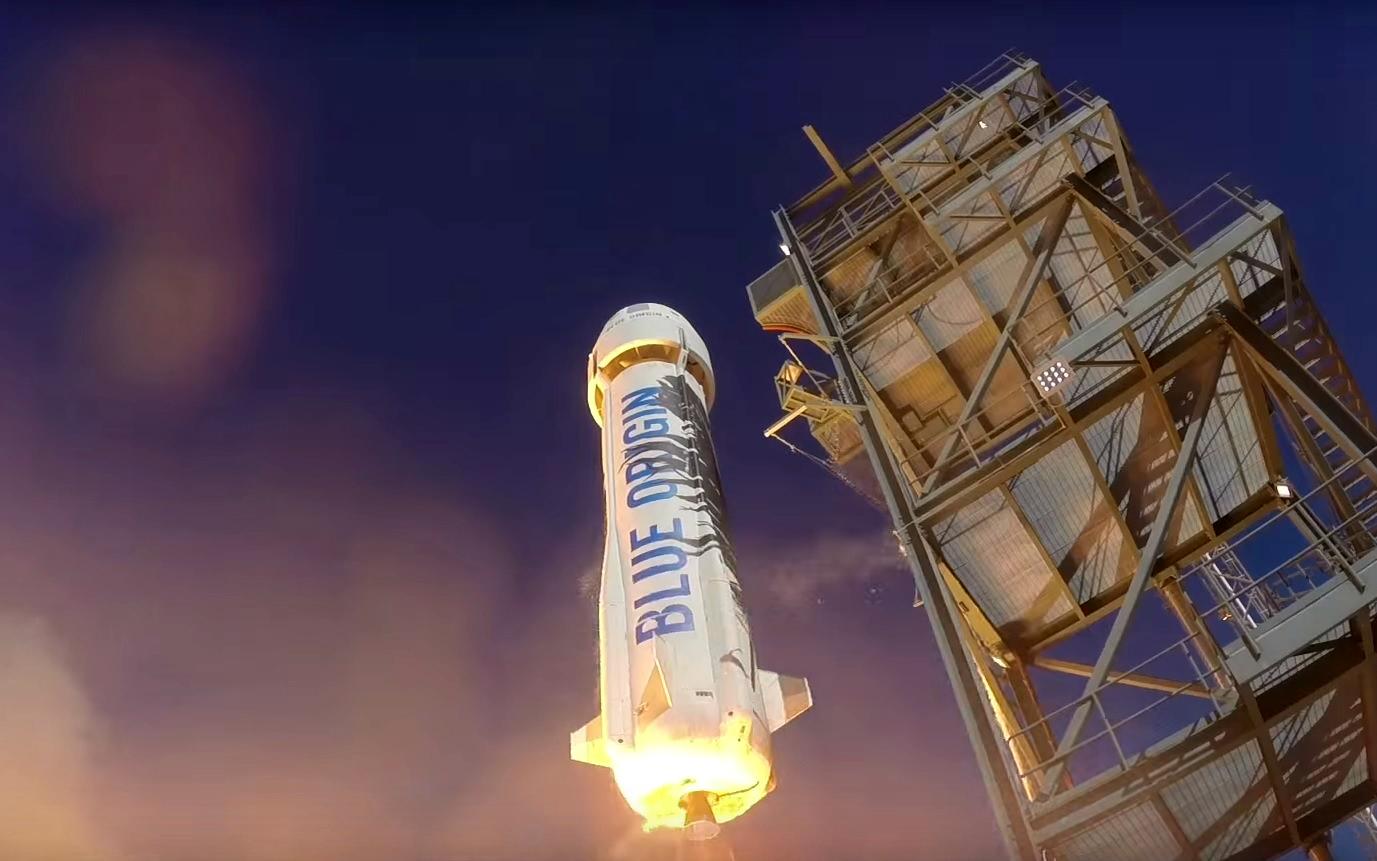 Jeff Bezos tem lugar marcado no primeiro voo turístico espacial da Blue Origin