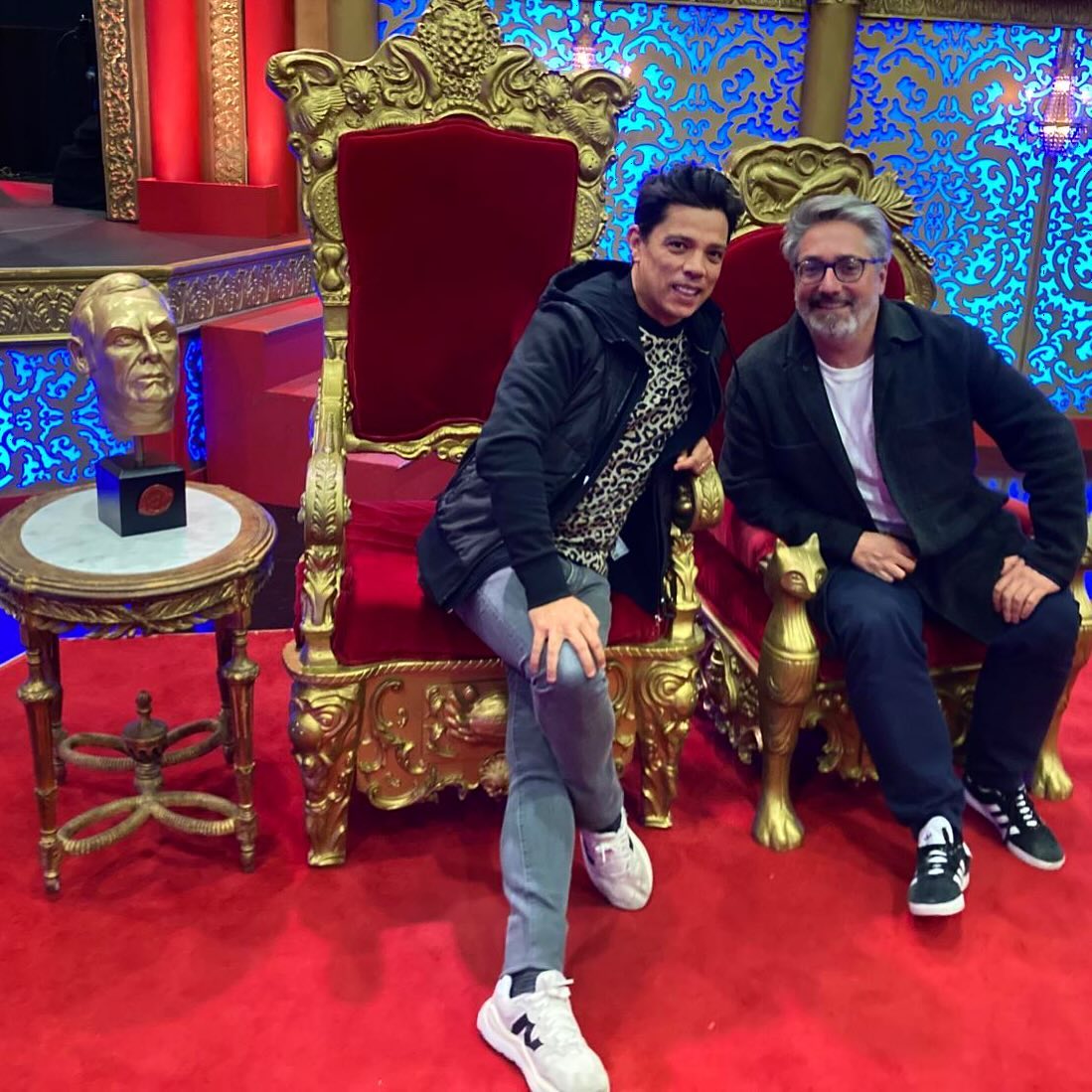 “Taskmaster”. Vasco Palmeirim e Nuno Markl conhecem estúdios do programa em Inglaterra