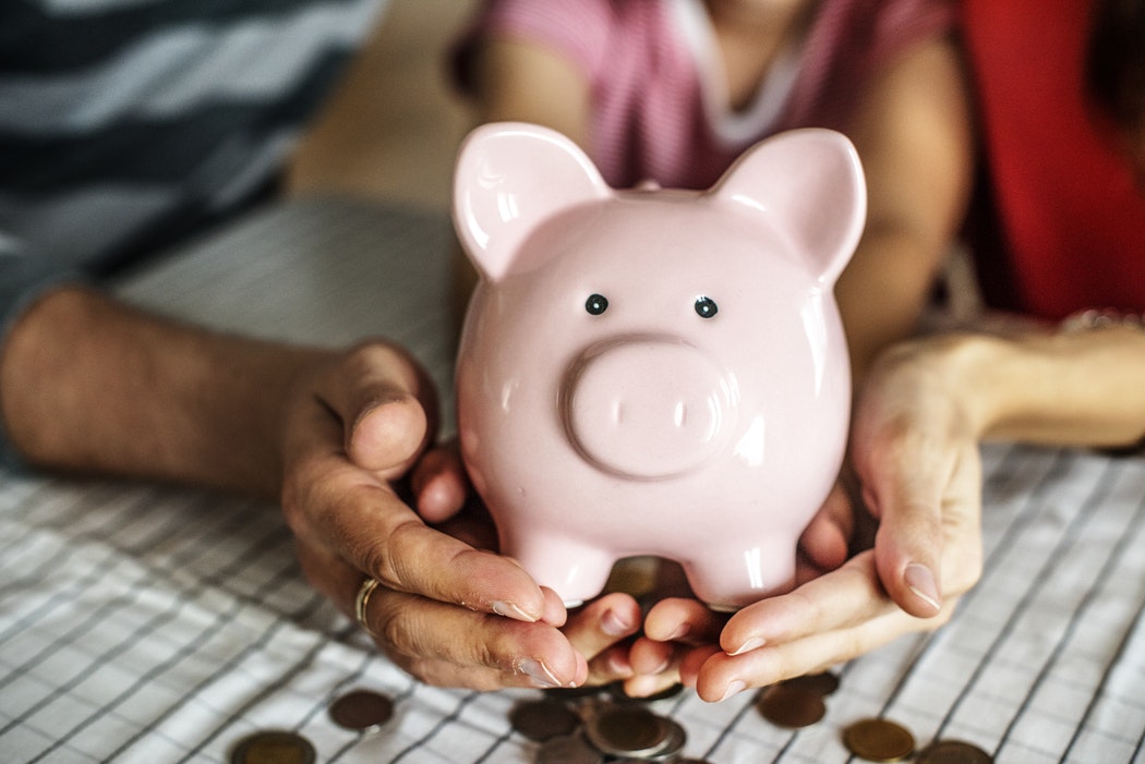 Quer poupar em 2019? Faça compras online, ande de trotinete e outras 8 dicas