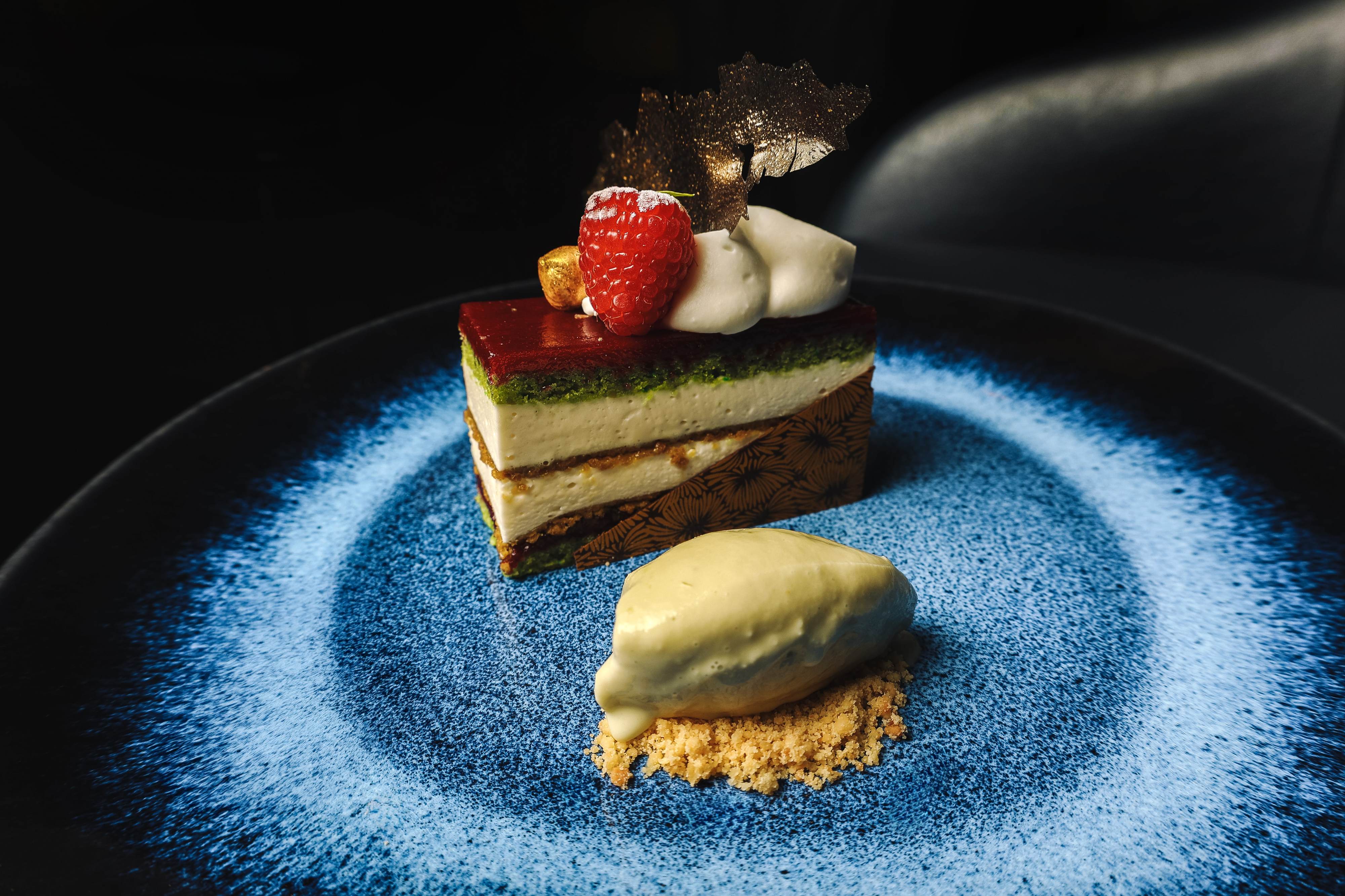 Chocolate do Dubai, mas em bom. Tem pouco tempo para provar esta sobremesa num hotel de 5 estrelas