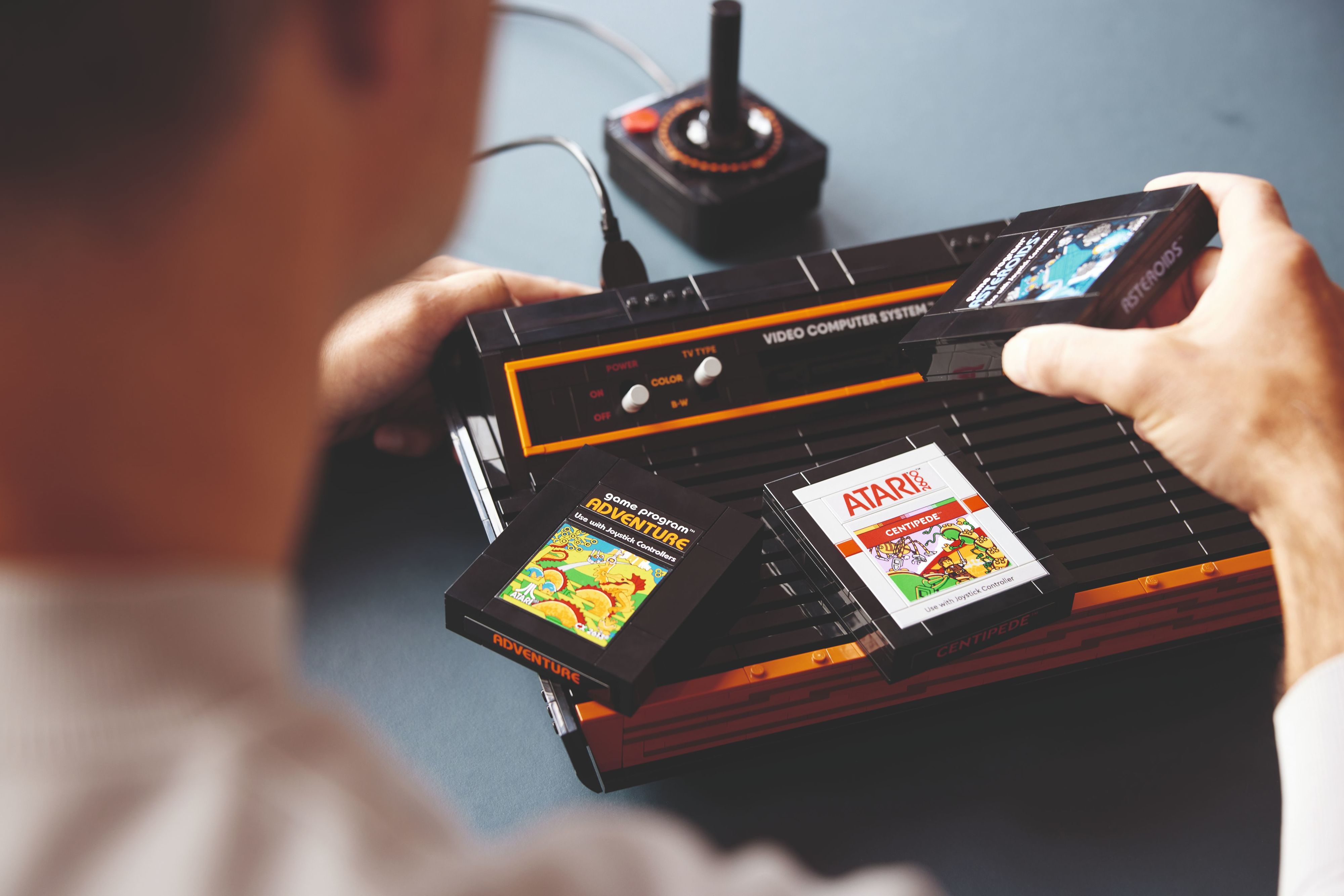 Ainda se lembra da Atari 2600? A LEGO tem um novo kit inspirado na clássica consola