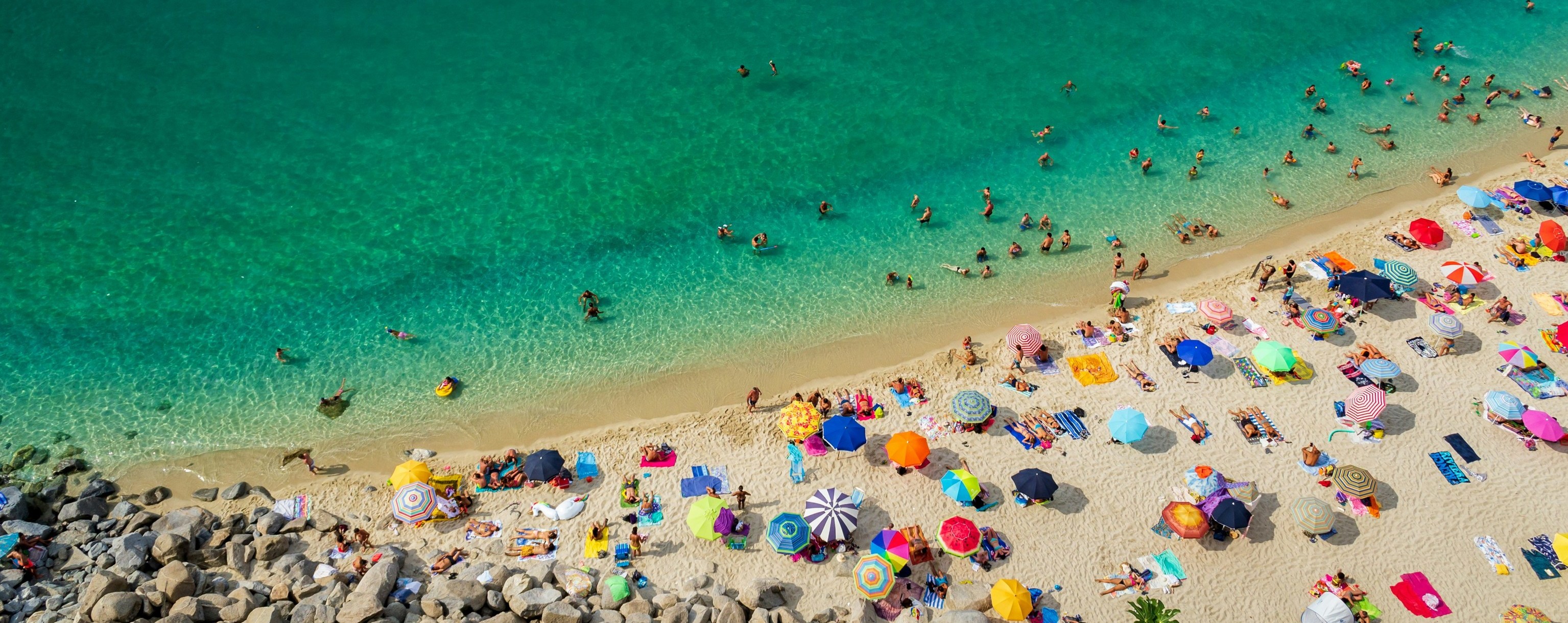 Sul de Itália: Cinco destinos de praia para fugir do óbvio