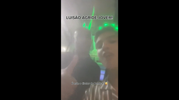 Luisão agride jovem que pediu para tirar uma selfie e depois gritou “Benfica é merda, viva o Sporting”. Veja o vídeo