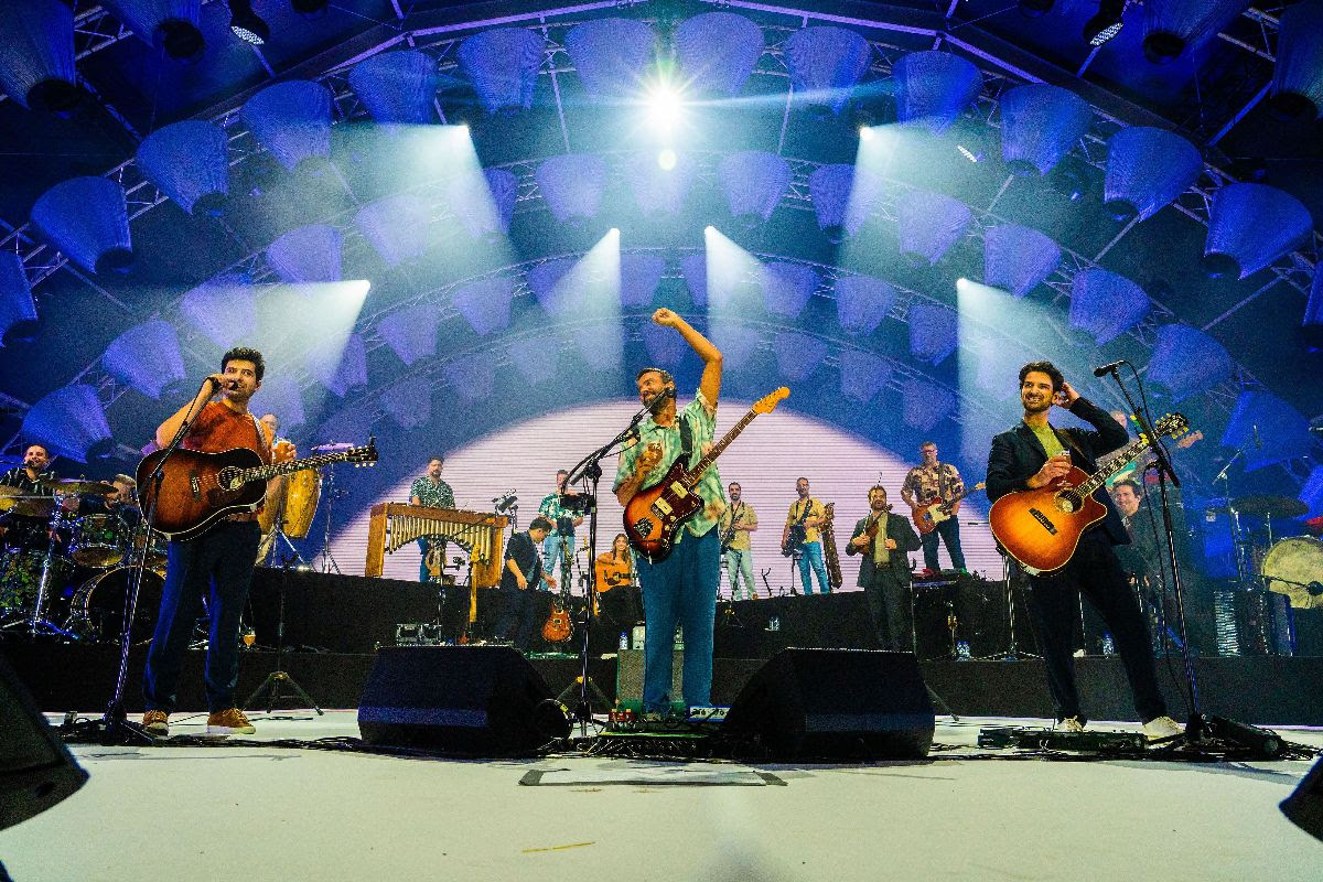 Miguel Araújo e os Quatro e Meia tem duas prendas para os fãs. E uma delas é grátis