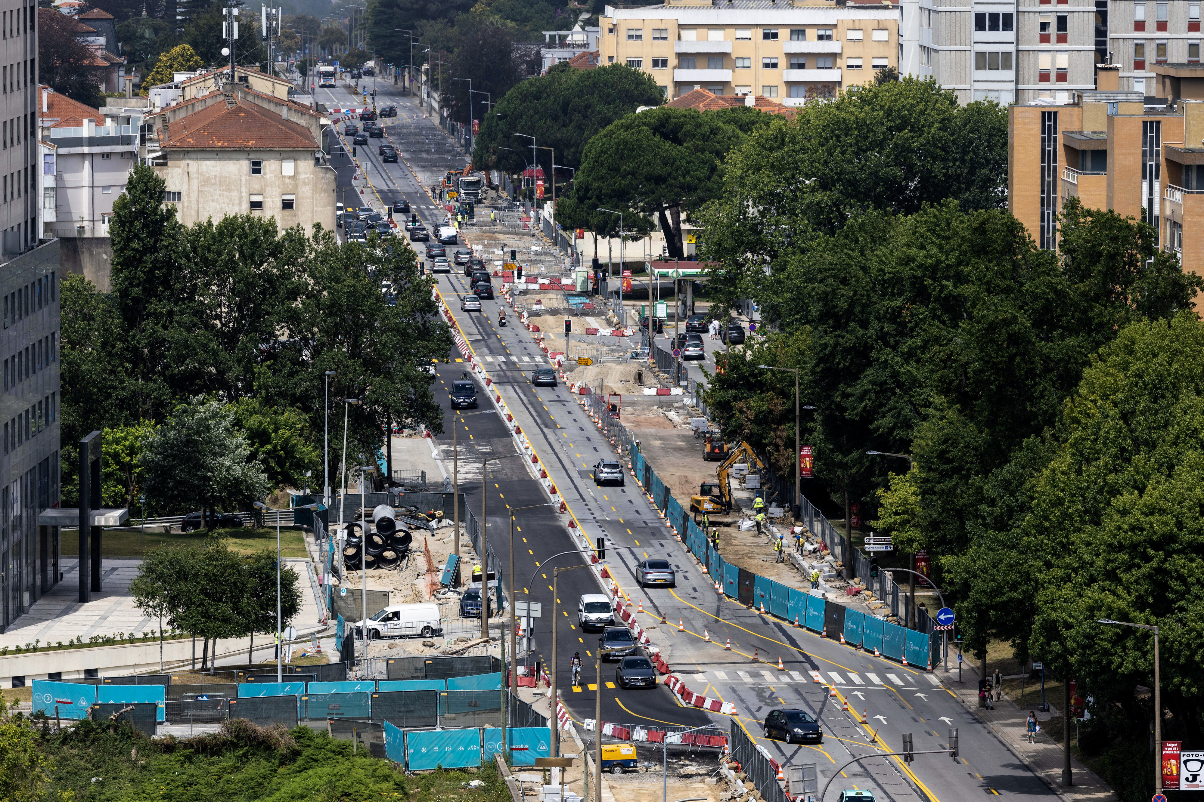 Porto: afinal quando começa a circular o metrobus na Boavista?