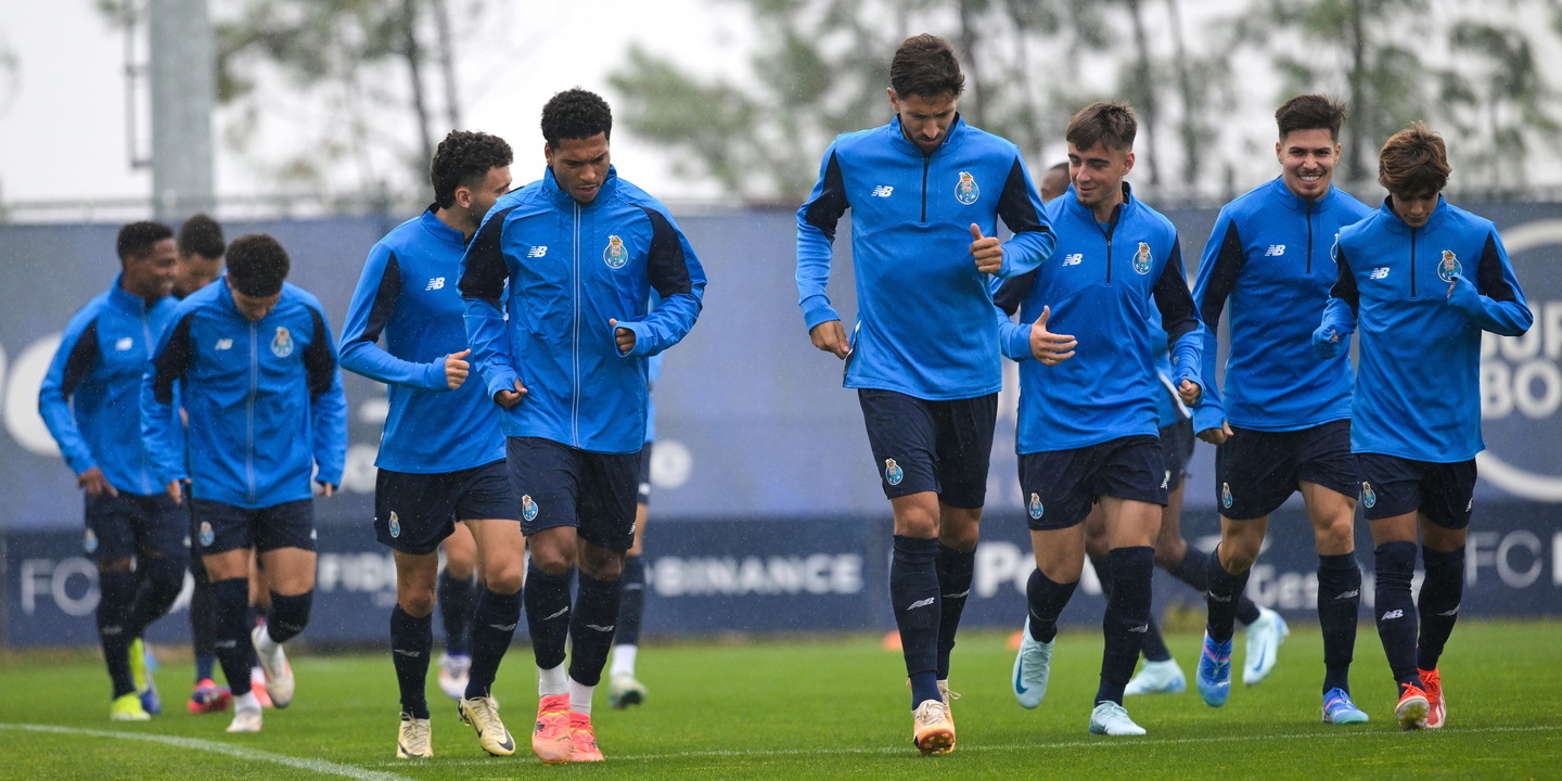 Iván Marcano e reforços de inverno inscritos pelo FC Porto na próxima fase da Liga Europa