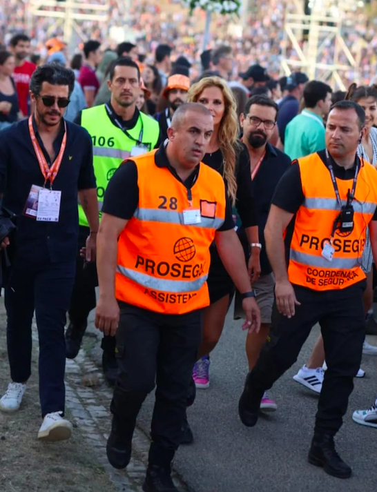 Cristina Ferreira explica escolta de seguranças. “Preferia andar aí no meio de toda a gente, mas é quase impossível”