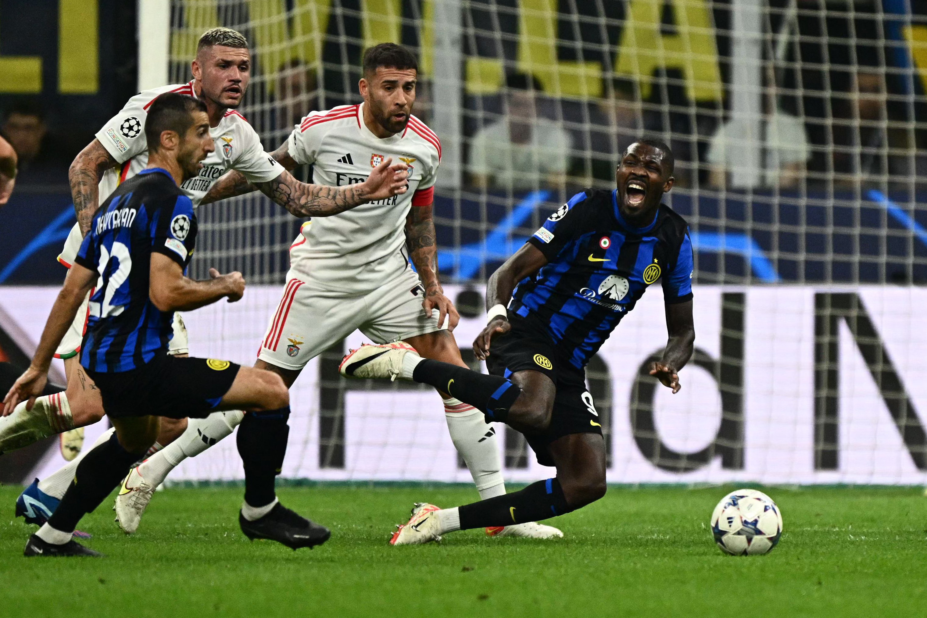 Benfica fora da Liga dos Campeões após empate frente ao Inter - SIC Notícias