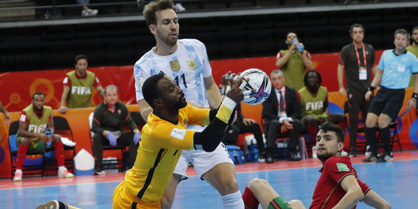 Portugal vence a Argentina e é campeão do mundo de futsal pela primeira vez  - Atualidade - Correio da Manhã