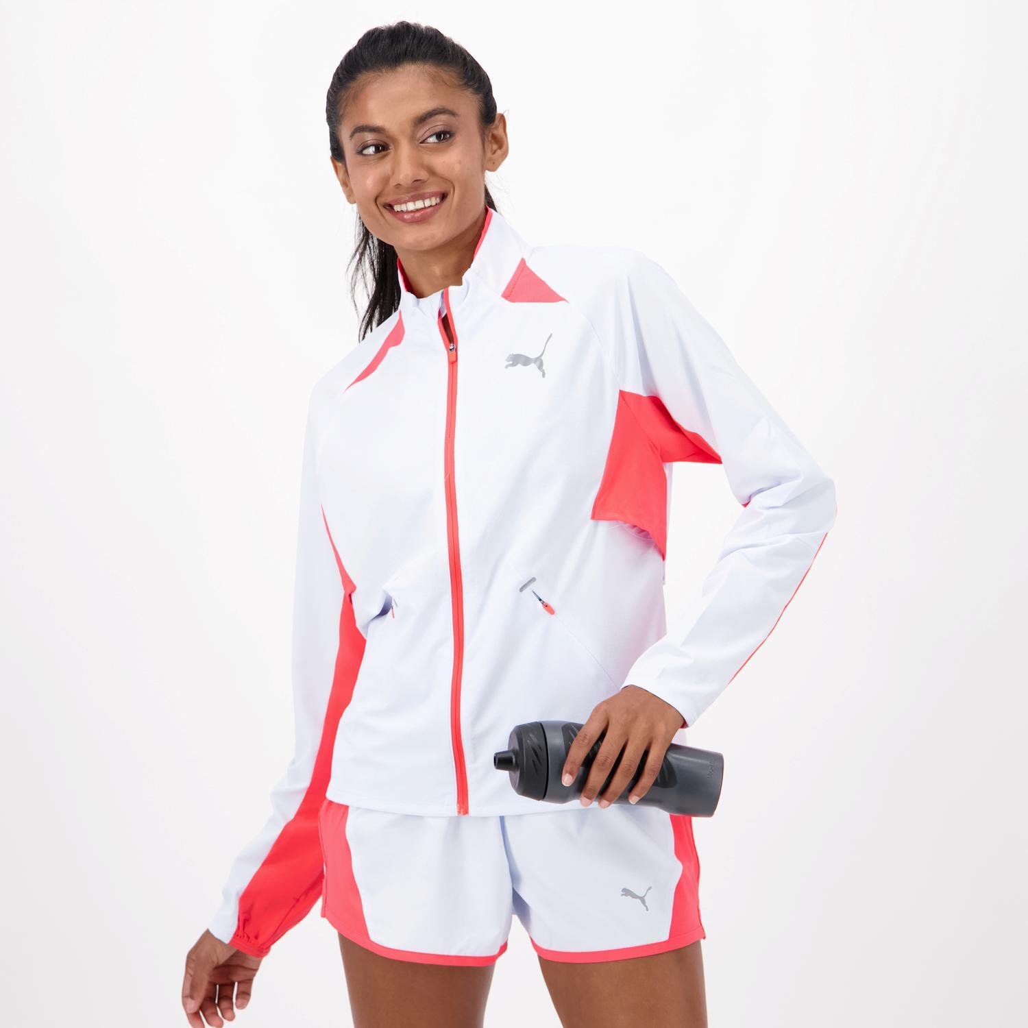 Das sweats aos smartwatches. Renove o guarda-roupa de ginásio com descontos até 40%