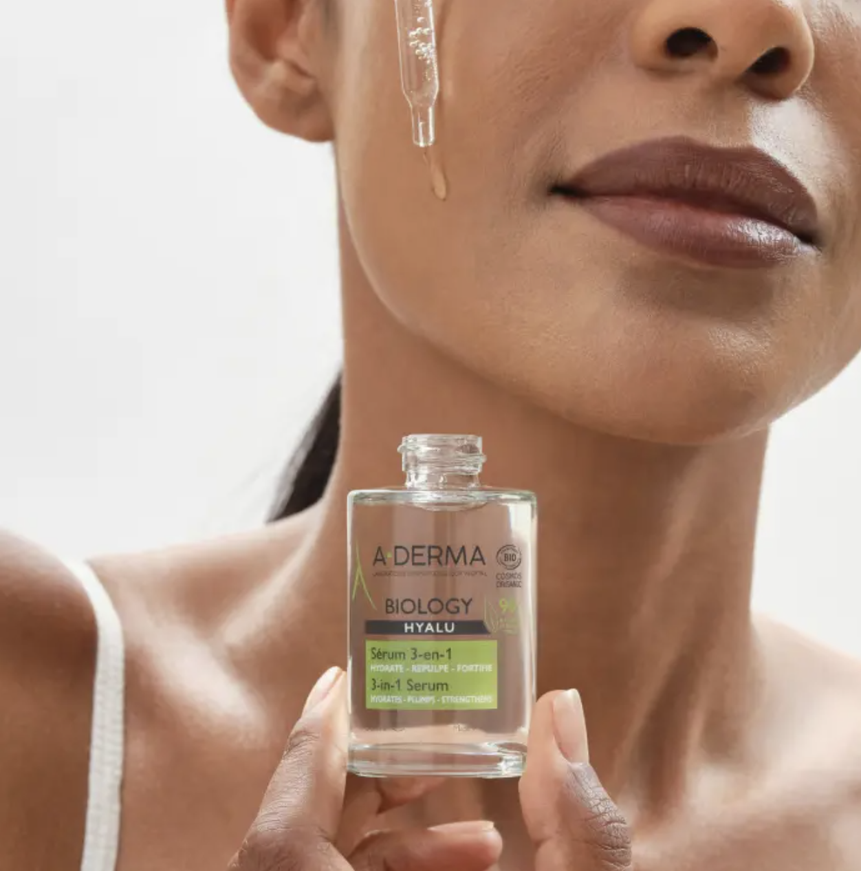 Diga “adeus” à pele seca num minuto com este novo sérum que é um abraço de hidratação