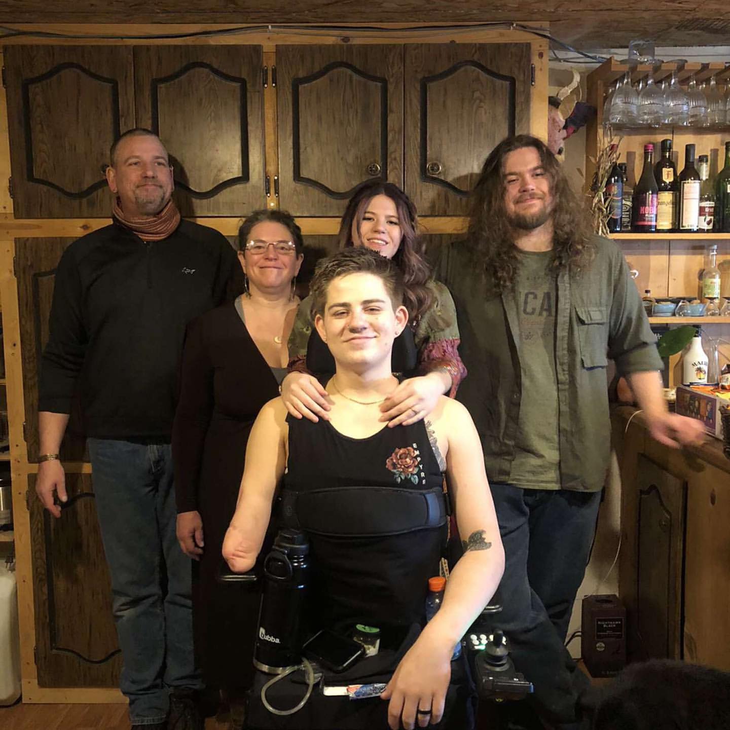 Homem teve de amputar metade do corpo depois de acidente com empilhadora. “Esmagou-me todos os ossos”