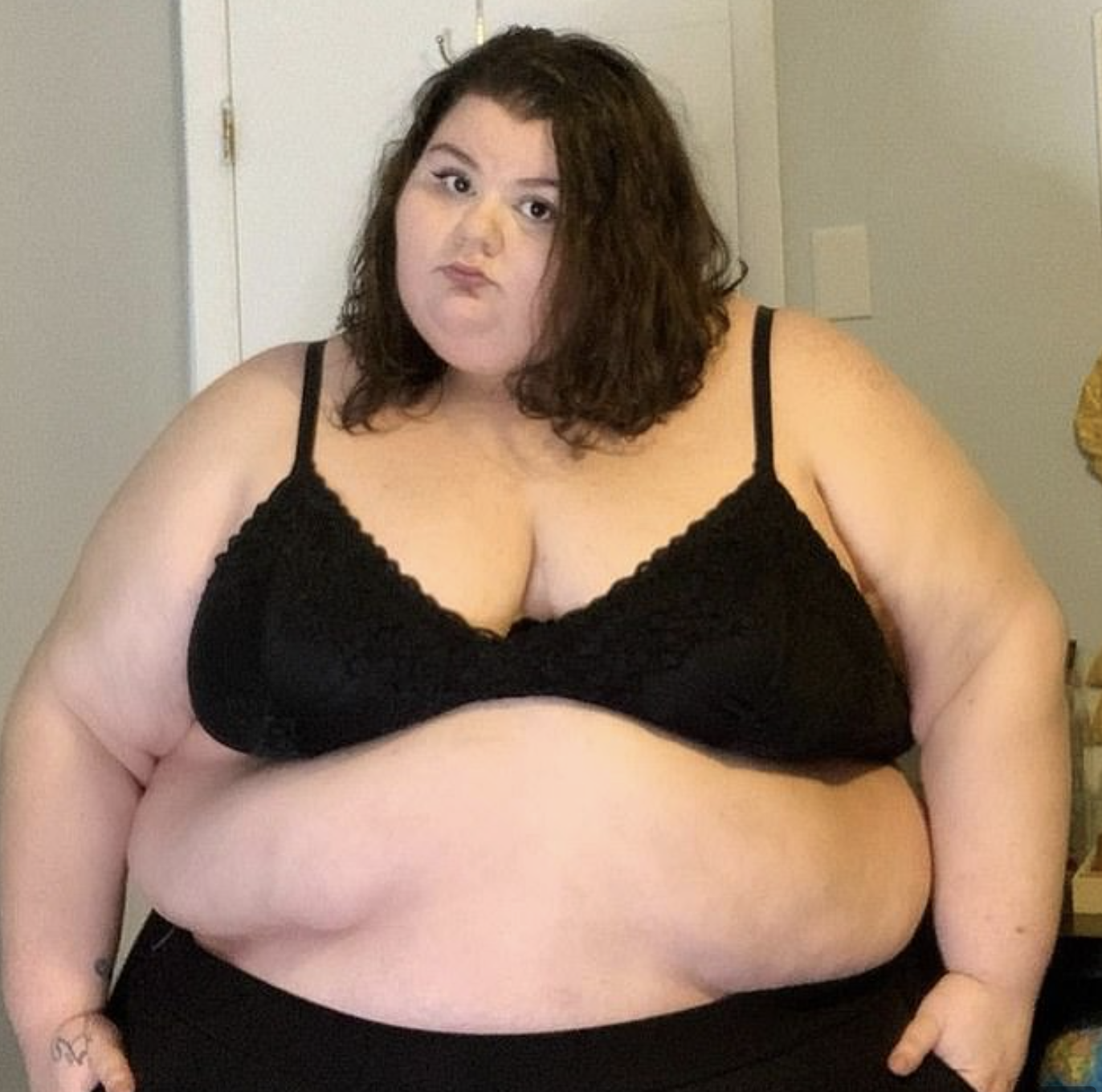 Modelo XXXL diz que é “gorda, boazona e orgulhosa” do corpo. E que isso é um problema para os outros