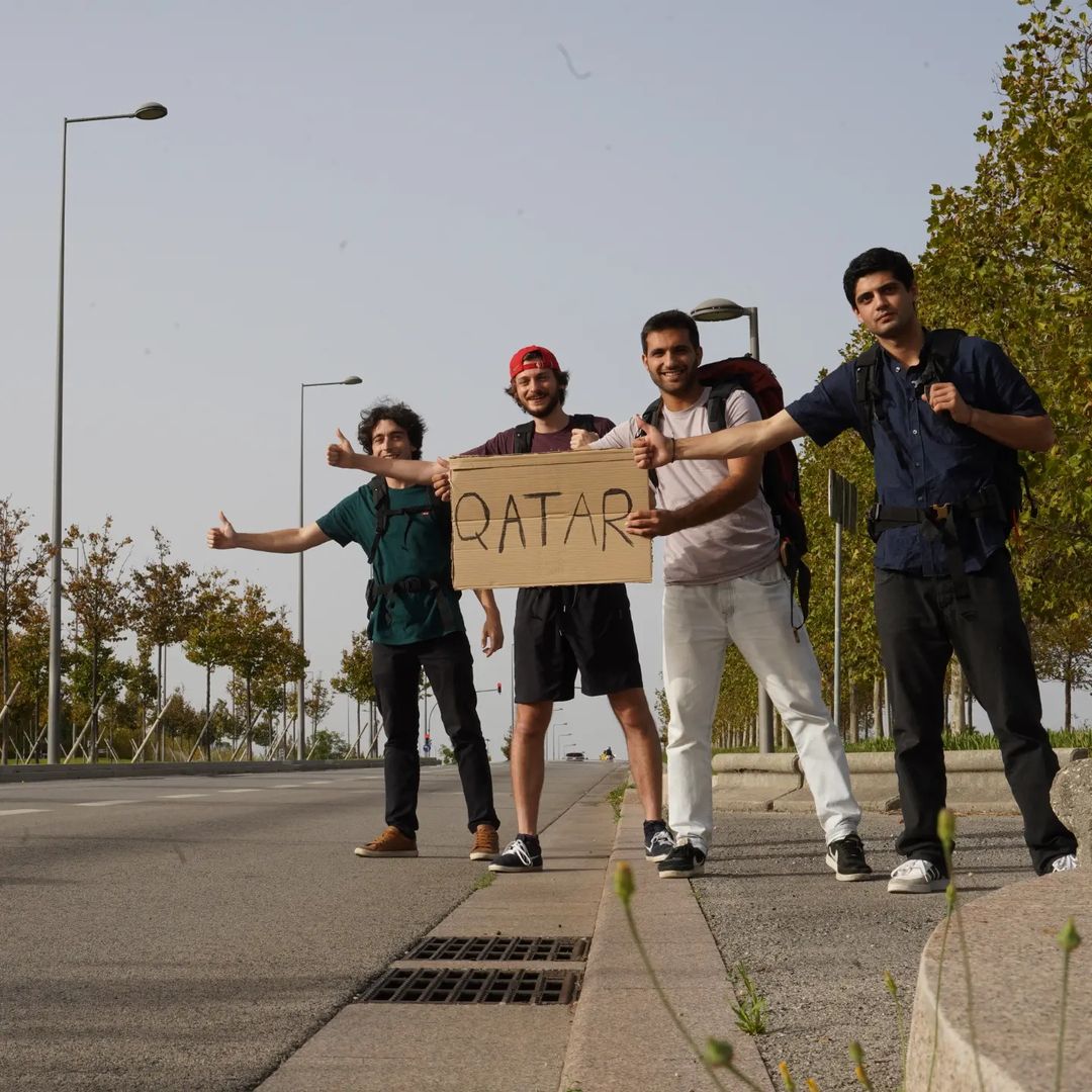 #ILikeYouLike: 4 amigos, 50 dias, 15 países e uma viagem inesquecível à boleia até ao Qatar