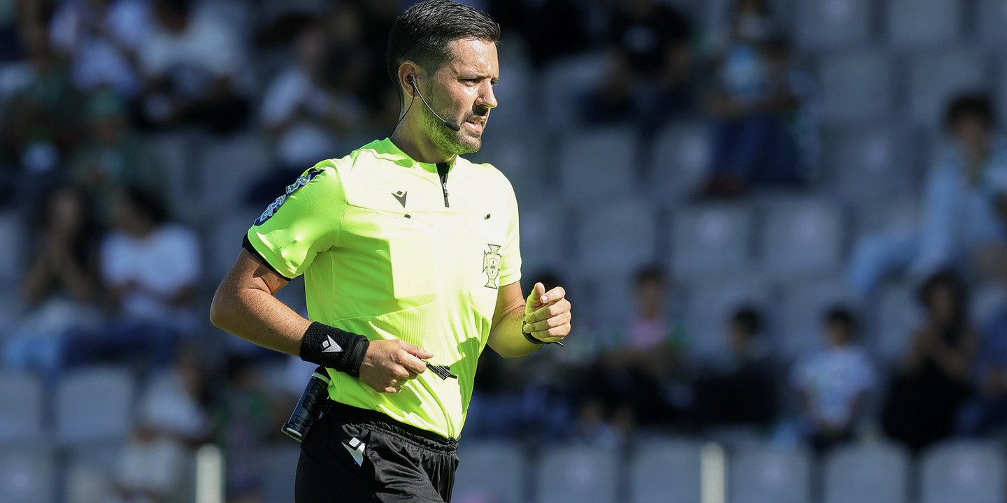 João Gonçalves dirige Benfica-Famalicão, Tiago Martins vai estar no VAR