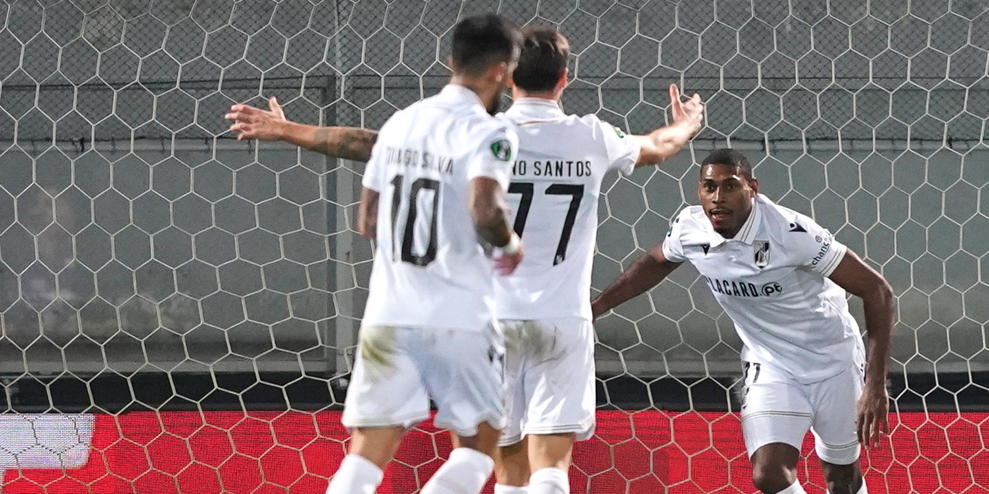 Vitória de Guimarães em busca de retomar brilho europeu em Sevilha