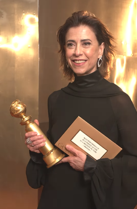 Atriz brasileira Fernanda Torres faz história ao vencer Globo de Ouro e dedica prémio à mãe. Conheça os vencedores