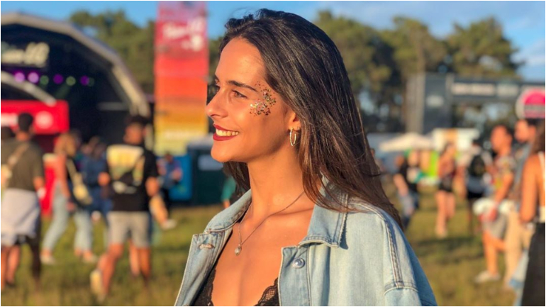 MEO Sudoeste. Das flores no meio da testa às purpurinas nas bochechas, 12 looks cheios de glitter