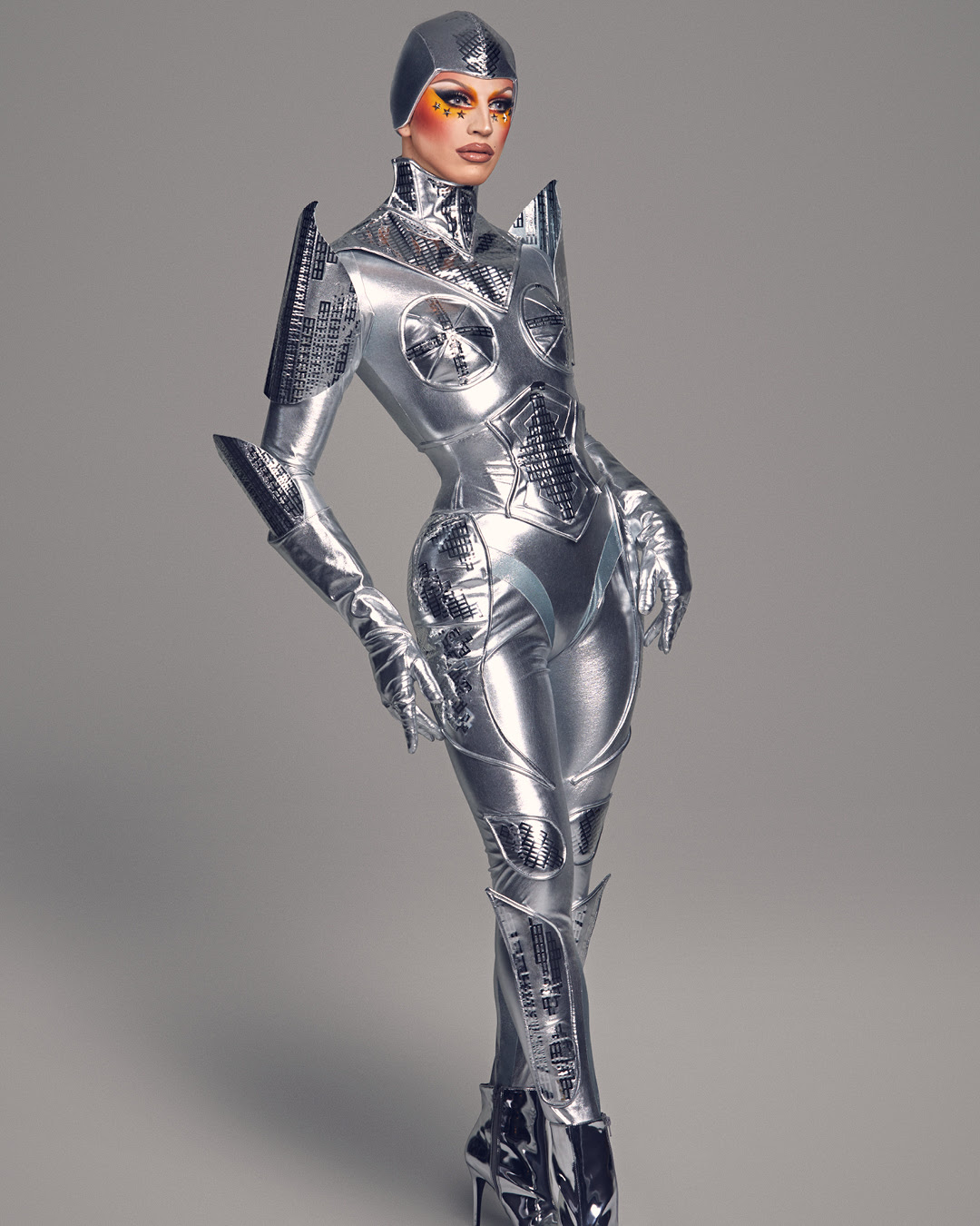 NYX lança coleção de maquilhagem com a drag queen americana Aquaria