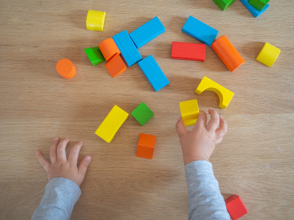 Enfermeira compra brinquedos para dinamizar pediatria de Évora. Foram roubados
