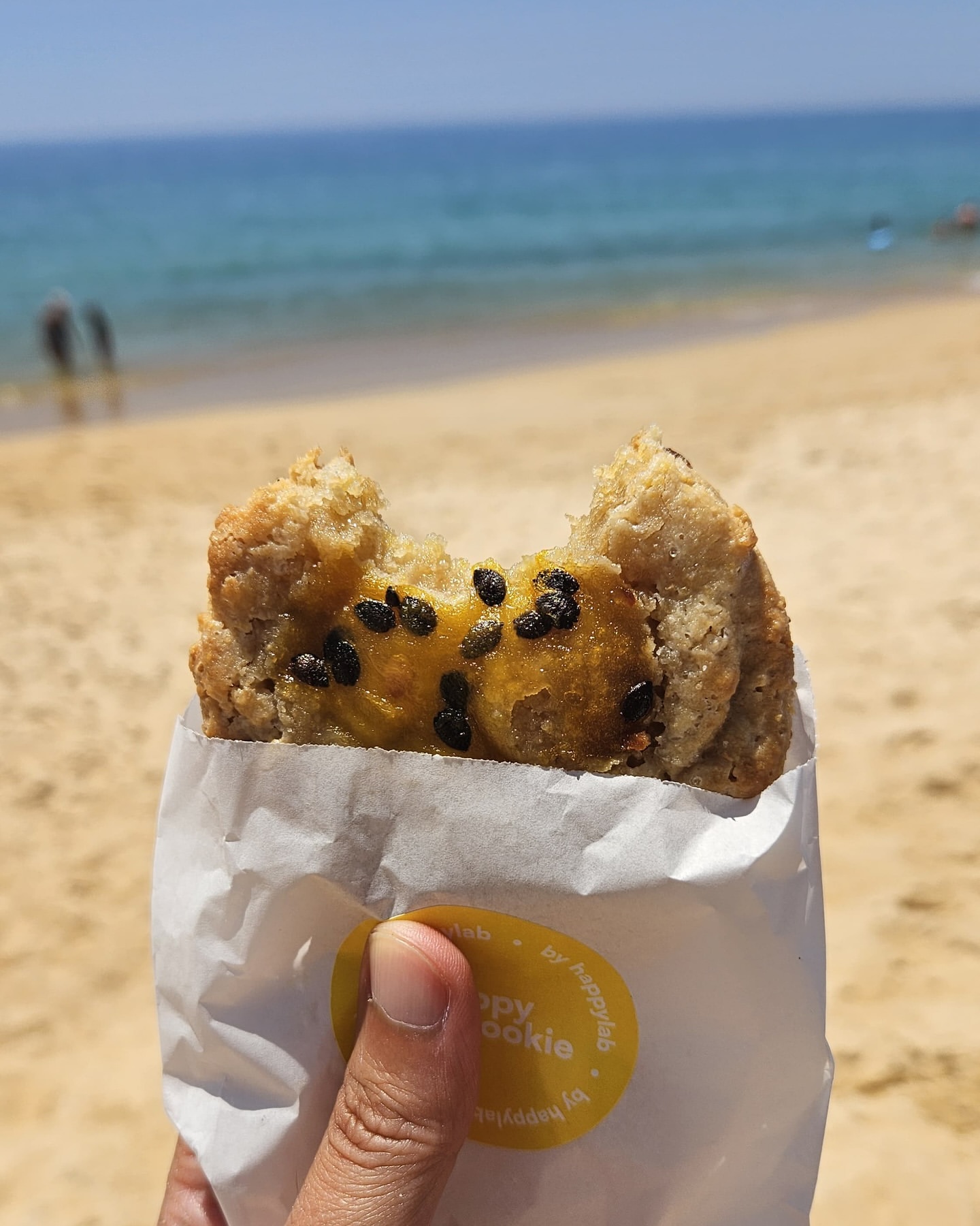 Saudáveis e de fazer chorar por mais. Estas Happy Cookie querem ser a bola de berlim da sua praia (e já conseguiram)