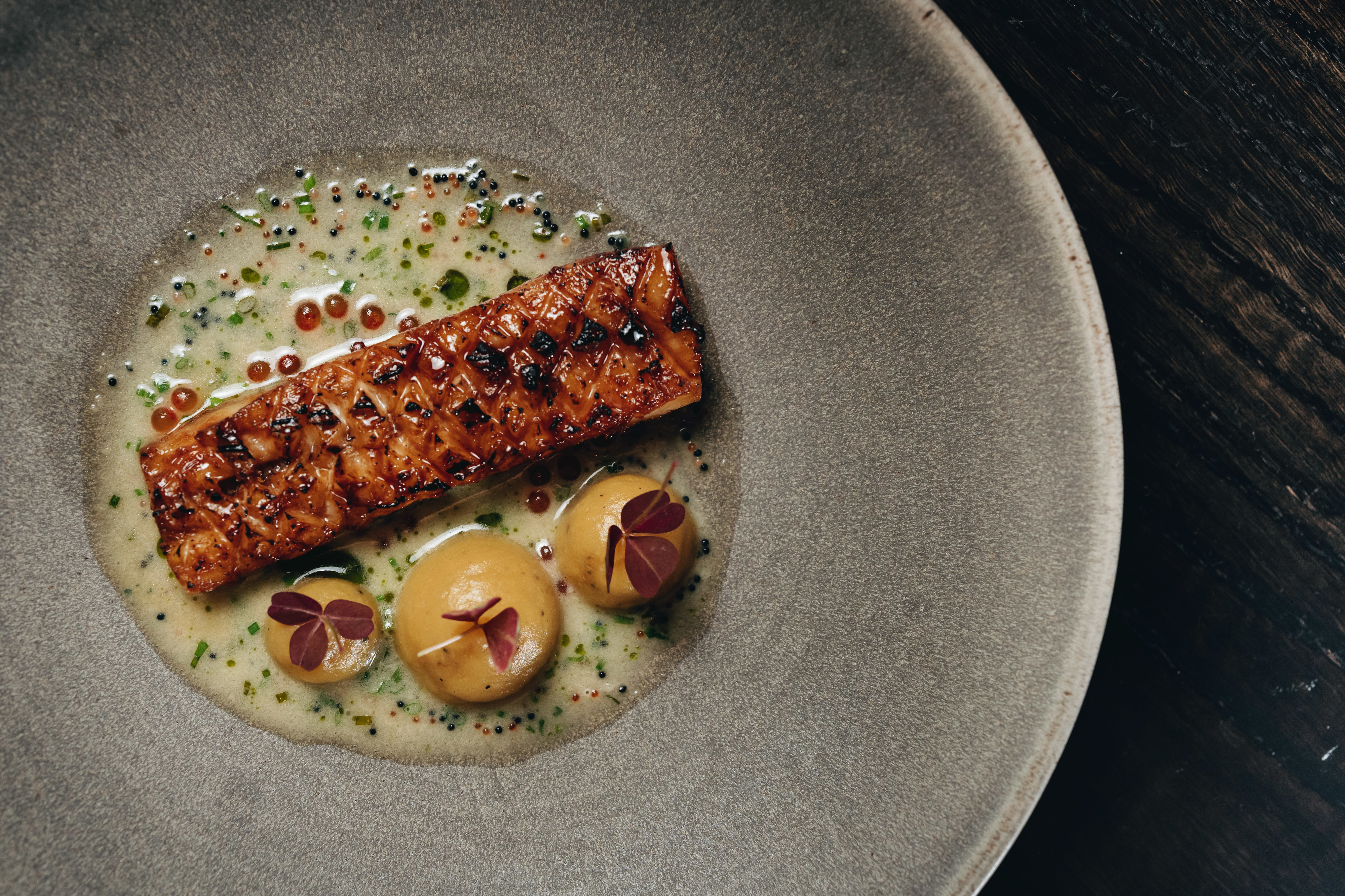 4 mãos, 2 chefs. Fomos até ao Bairro Alto Hotel experimentar os “Jantares Desassossegados”. Como correu?