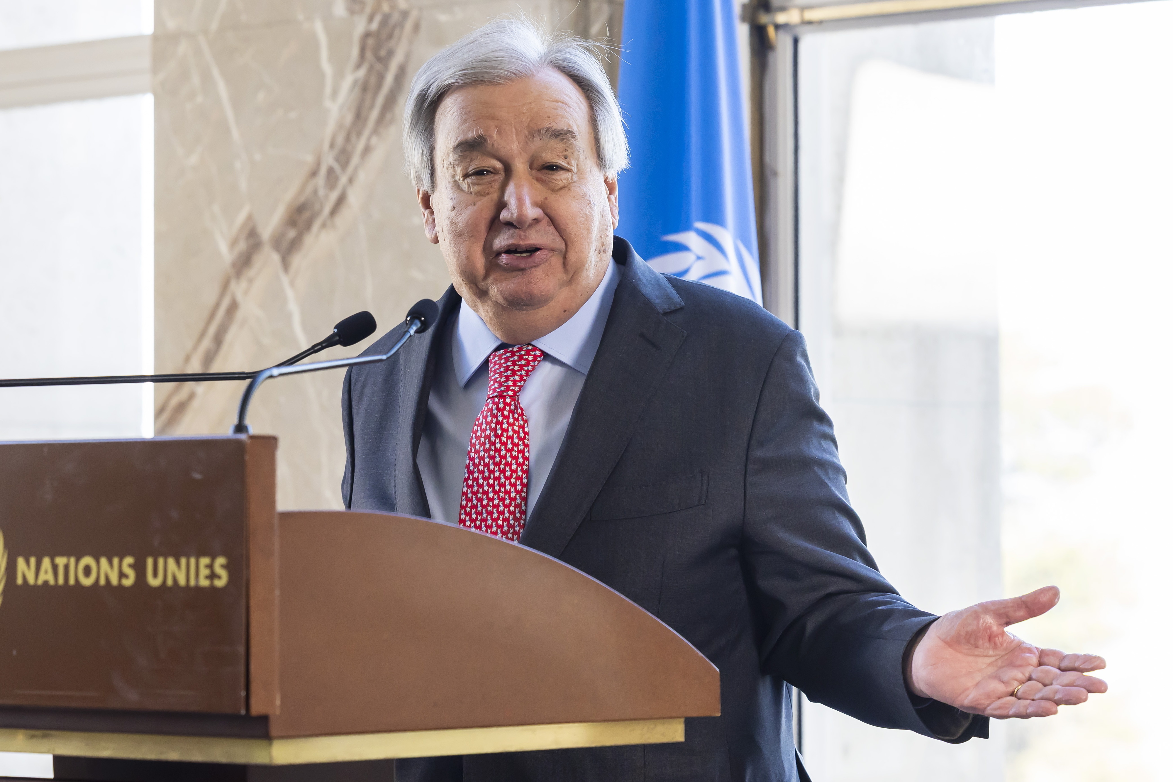 António Guterres espera que trégua parcial "abra caminho a uma paz justa" na Ucrânia