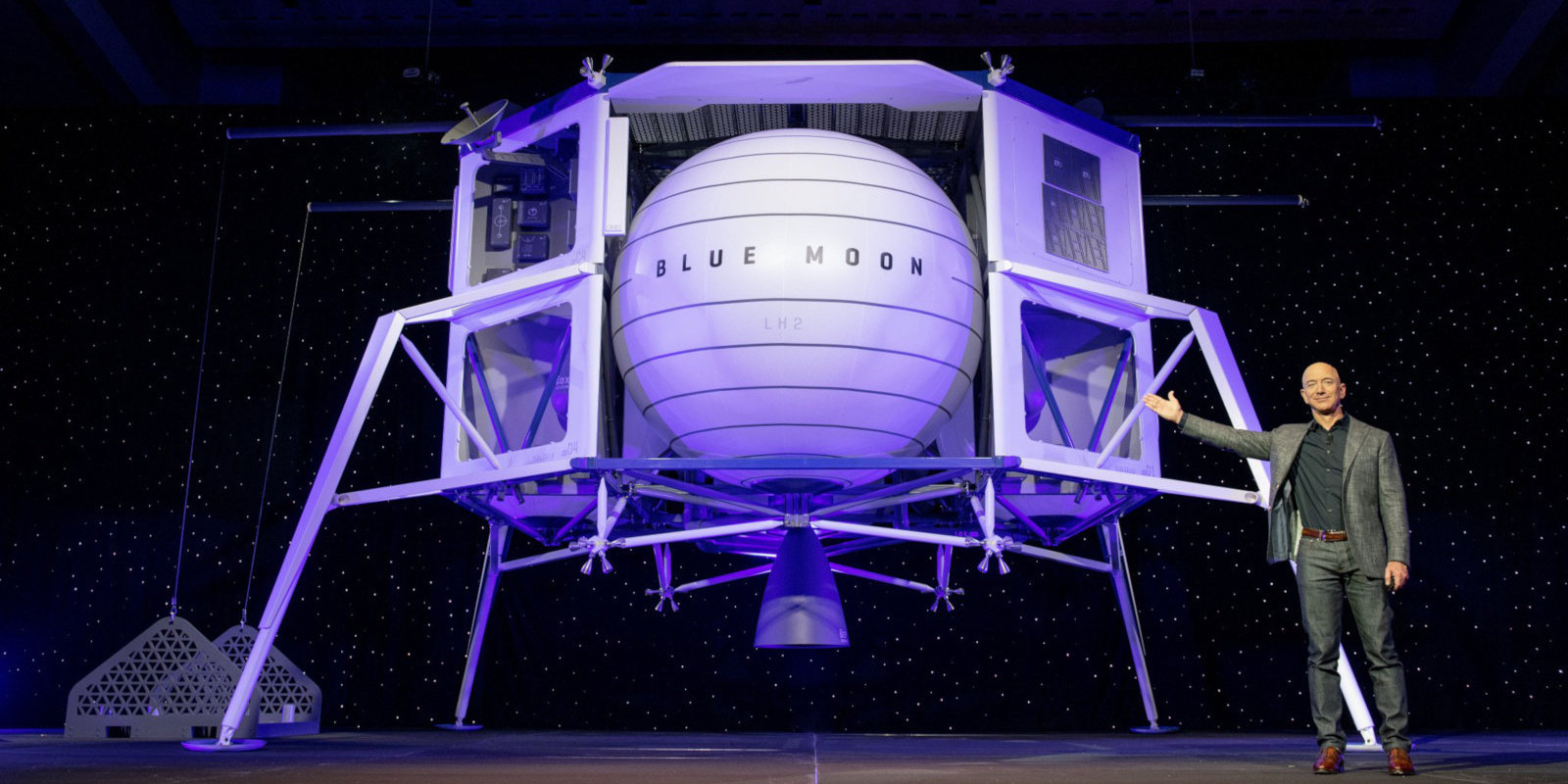 Blue Origin contesta escolha da SpaceX pela NASA para o Projeto Artemis no regresso à Lua e pede reavaliação