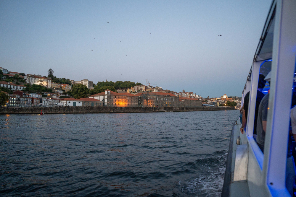 Festeje o Halloween numa viagem pelo rio Douro (com um crime por resolver à mistura)