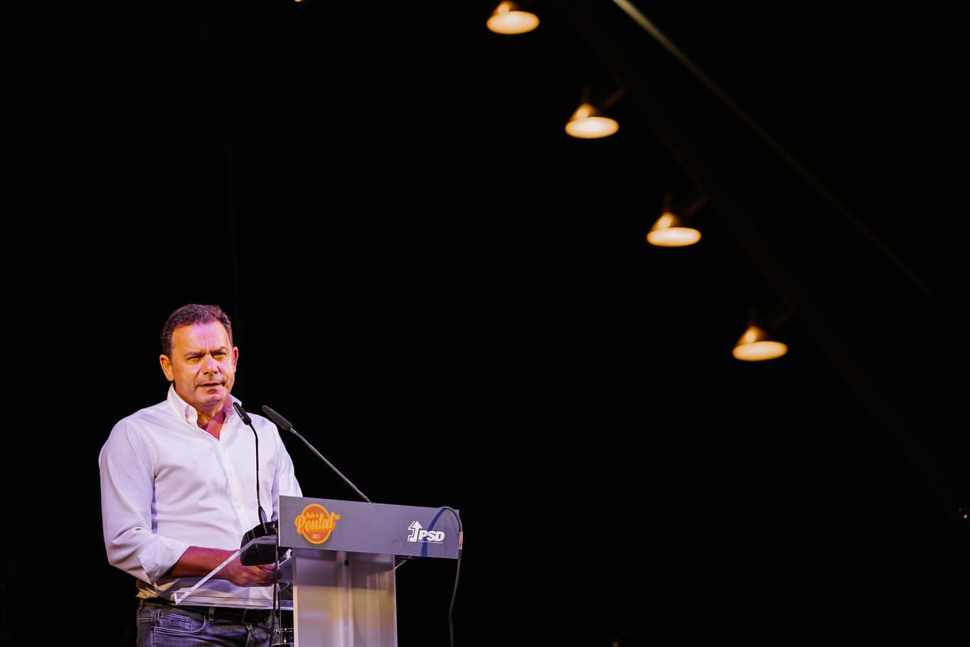 Novo passe ferroviário vai ligar Lisboa a Faro por 20 euros. Conheça as medidas anunciadas por Luís Montenegro