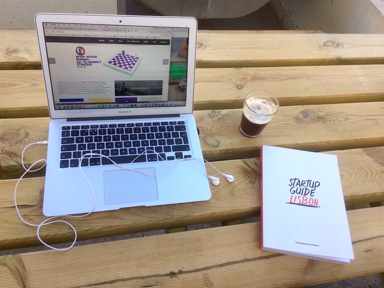 Testámos o ferro mágico do anúncio da TV (e veja o que nos aconteceu à roupa)